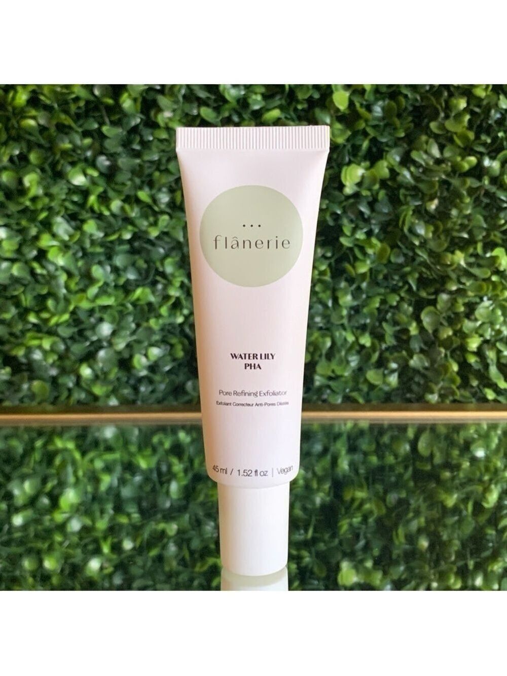 Flanerie Water Lily PHA Pore Refining Exfoliator Scrub | NEW | Flânerie